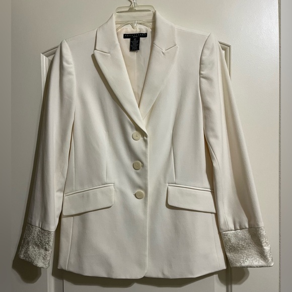 Apostrophe Jackets & Blazers - Apostrophe Ivory Cream Women’s 3 Button Blazer Jacket Designed Cuffs 6P